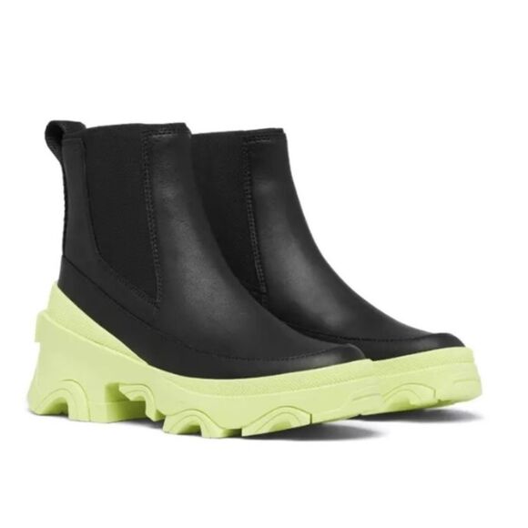 SOREL BREX NWOB Black Leather Platform Chelsea Ankle Bootie - Picture 1 of 8